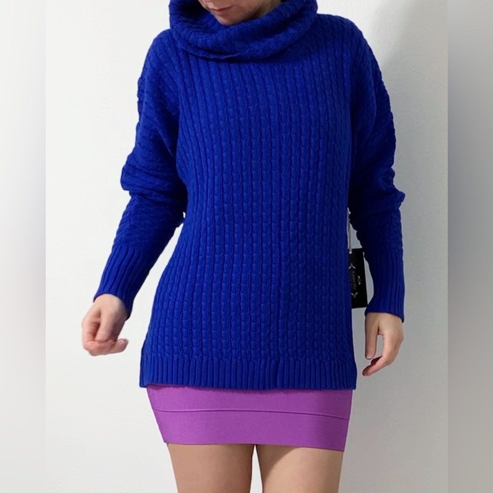 NEW  Nanette LePore Cable Knit  100% cotton Loose fit Cowell neck sweater size L